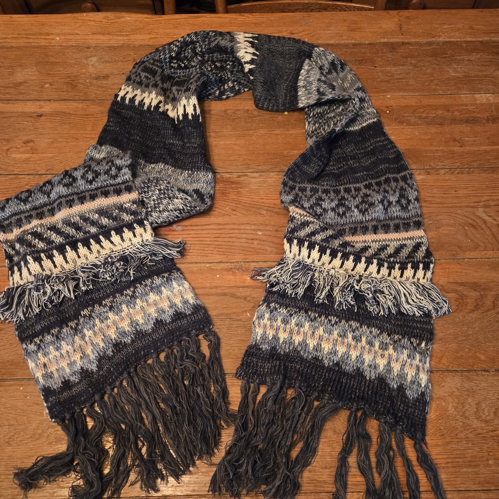 American Eagle Cozy Knit Fringe Scarf